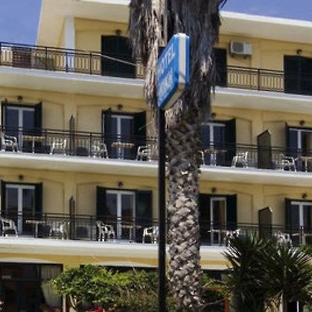 Niki Hotel Samos Town Luaran gambar
